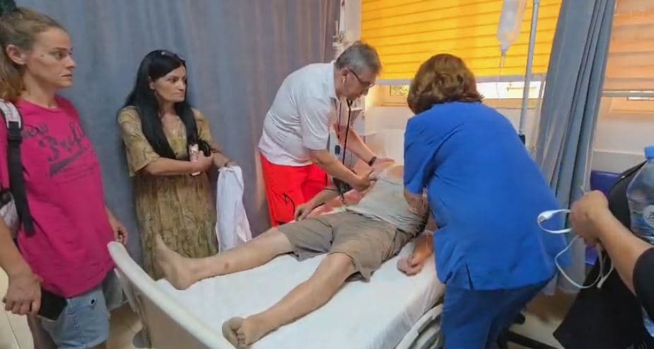 Zjarret në Gramsh, mbërrijnë në spital 10 pacientët e parë/ Brataj: Situata shumë e vështirë (VIDEO)