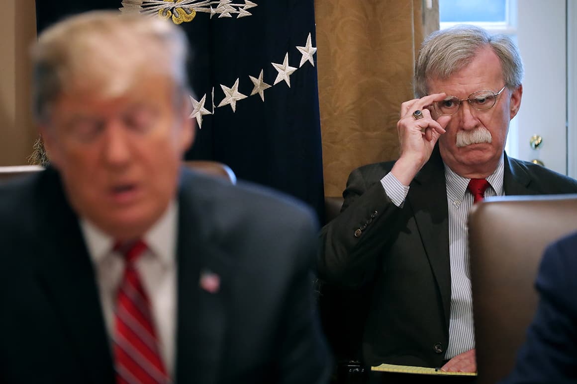 Komentet e Bolton, Trump para takimit me Putinin: Media citojnë dështakë të pushuar nga puna! 