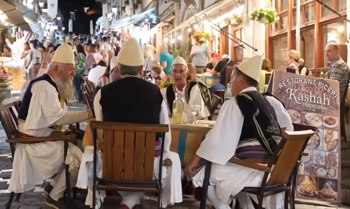 Rikthehet “Iso mbi Kalldrëm”, fundjava të veçanta me polifoni në Gjirokastër