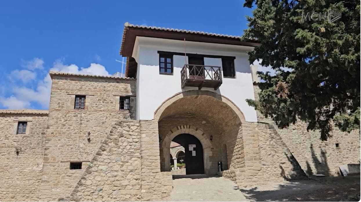 Nga Argjentina në Ardenicë. Manastiri tërheq vizitorë të shumtë