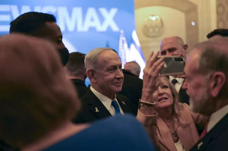 Një grup avokatësh kërkojnë arrestimin e Netanyahut pas mbërritjes në Argjentinë