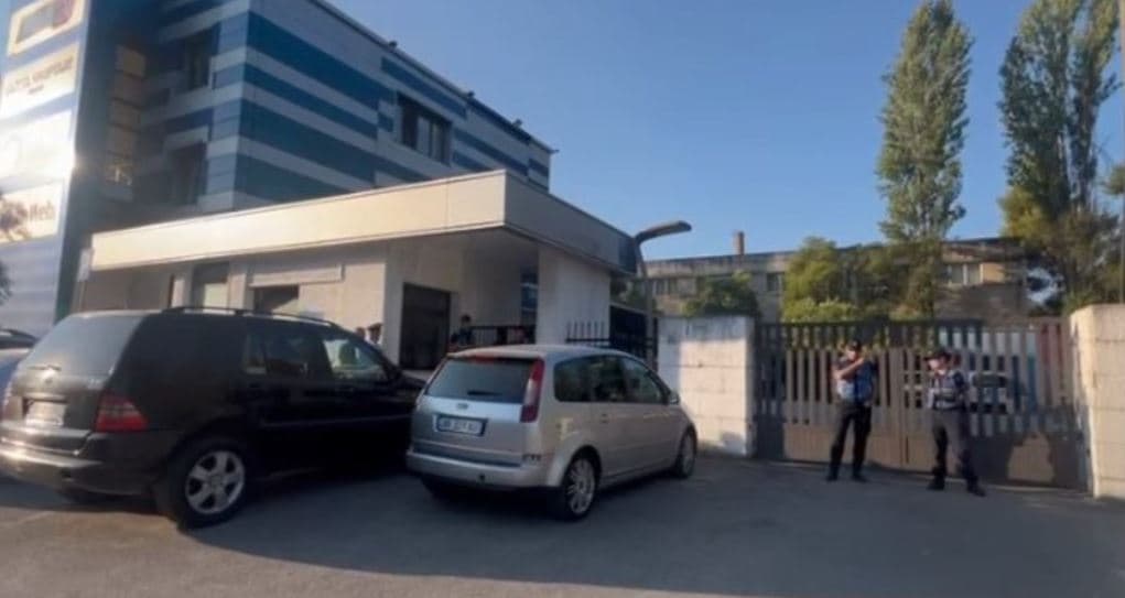 Avokatura e Shtetit: Gjykata e Apelit ka konfirmuar detyrimin për lirimin e menjëhershëm të godinës së News24. Ka mbaruar kontrata, mbahet në kundërshtim me ligjin