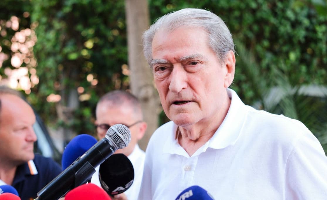 Berisha: Në SPAK gjeta Elvis Doçin duke dekoruar Altin Troplinin si president nderi të kartelit