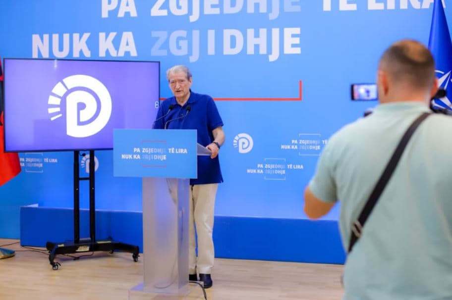 Berisha denoncon: Rama dhe INSTAT-i po përllogarisin si eksporte mallrat që kalojnë transit për në Kosovë