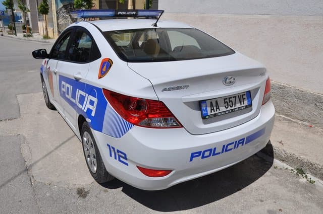 Goditje me thikë për motive të dobëta/ Arrestohen dy vëllezër dhe një tjetër person në Shkodër