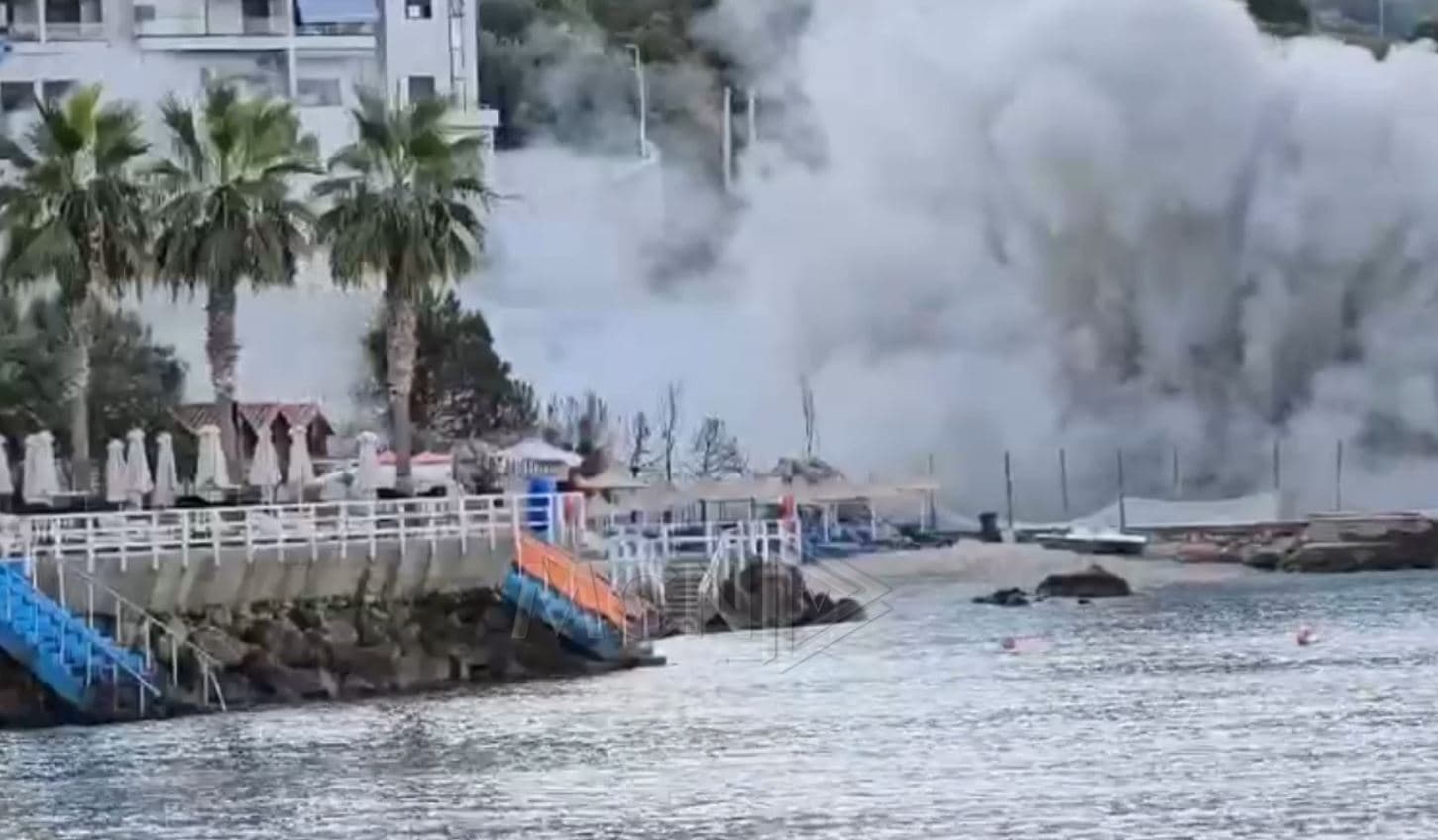 Hidhet në erë me 32 kg eksploziv, ndërtesa tre katëshe pa leje në Vlorë (VIDEO)