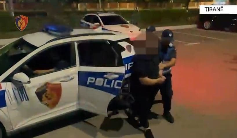 Arrestohet 30-vjeçari me rrezikshmëri të lartë shoqërore, ndalohet edhe shoku që e ndihmoi t’i fshihej policisë 
