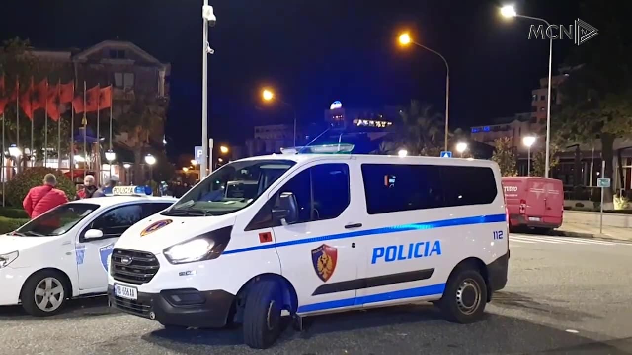 Vrau kushëririn për pronat / Vetedorëzohet në polici autori i ngjarjes (VIDEO)