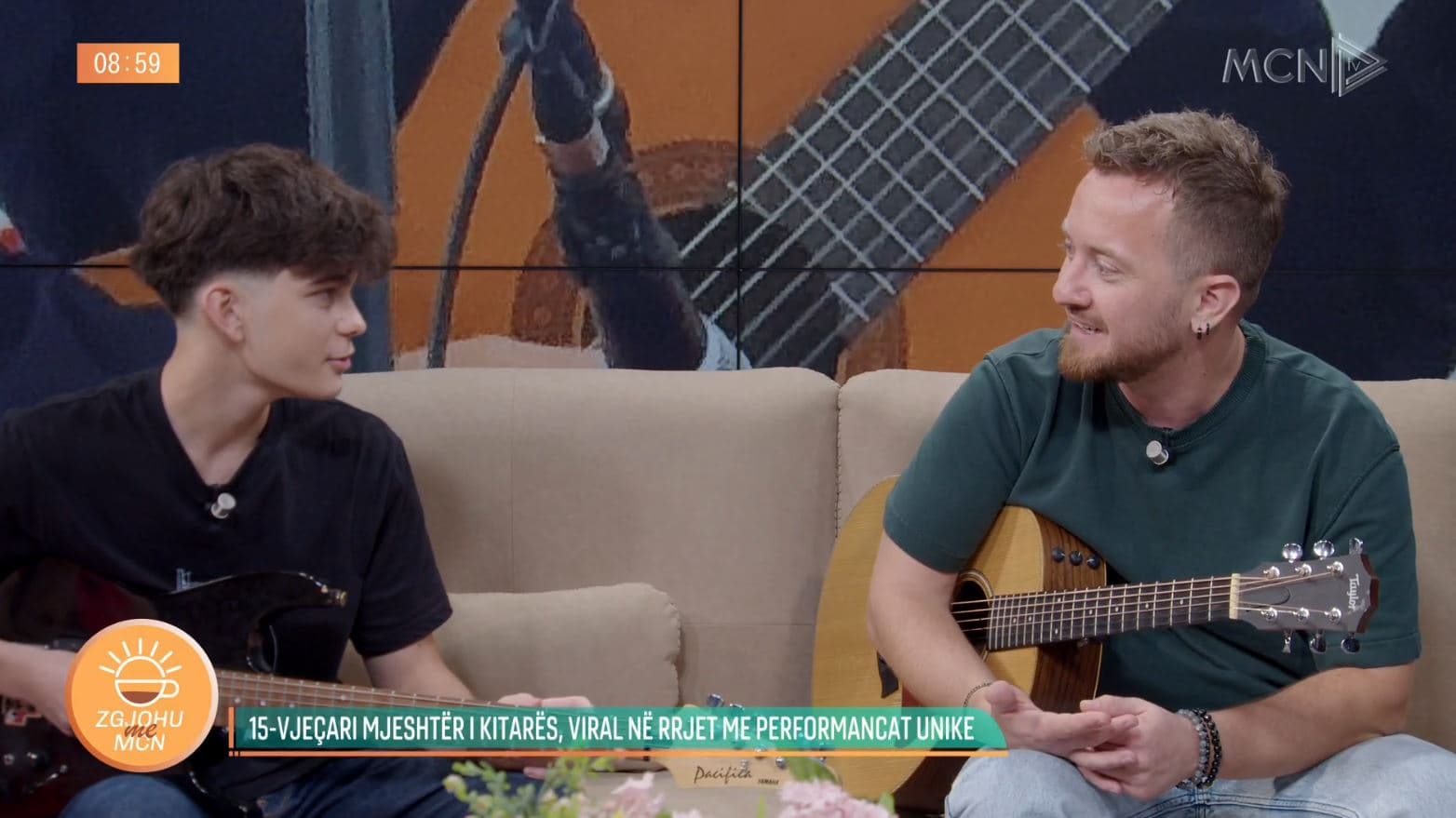 Kitaristi 15-vjeçar Dionis Koliçaj i bërë viral me performancat e tij, zbulon nga frymëzohet