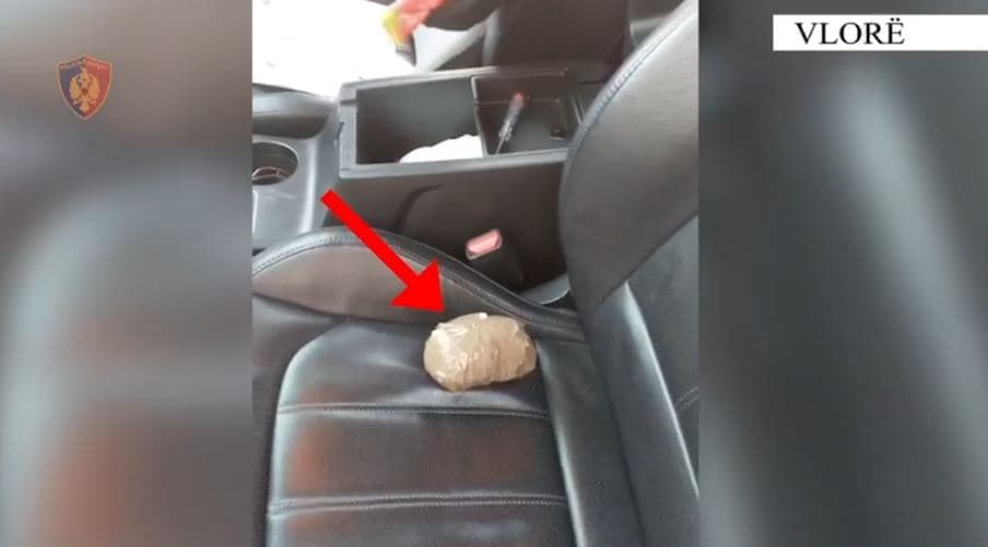 Me kokainë dhe kanabis në makinë gati për shitje, arrestohet një person në Vlorë