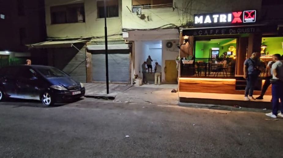 Një person në Durrës gjendet i vdekur në banesë, dyshohet të jetë vrarë