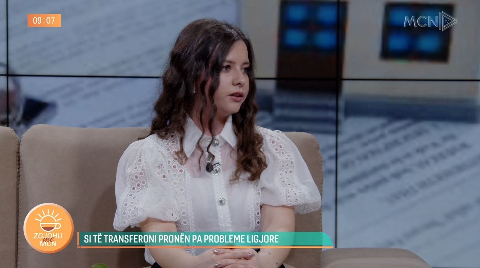 Shitja dhe dhurimi i pronës, avokatja shpjegon procedurat ligjore që duhen ndjekur 
