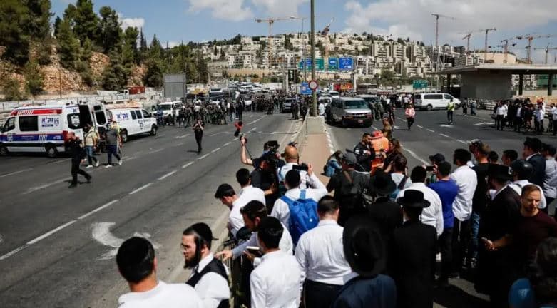 Sulm me armë zjarri në Jerusalem, 5 të vrarë dhe 12 të plagosur