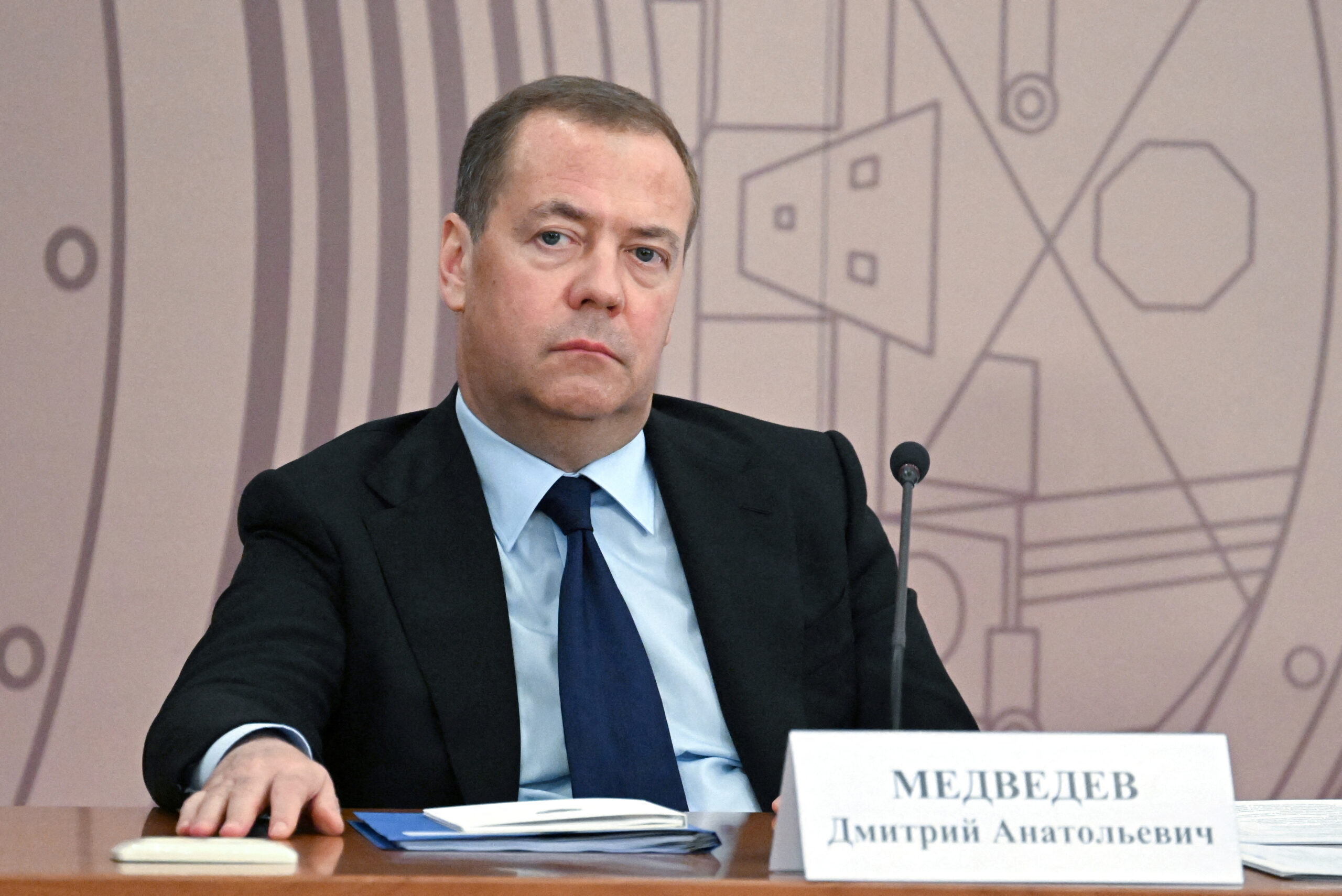 Medvedev kërcënime të reja ndaj Europës: Nuk e përballoni dot luftën me Rusinë