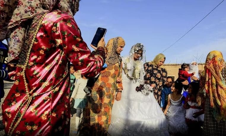 Siri, 40 gra australiane të njohura si “nuset e ISIS” do të lirohen 