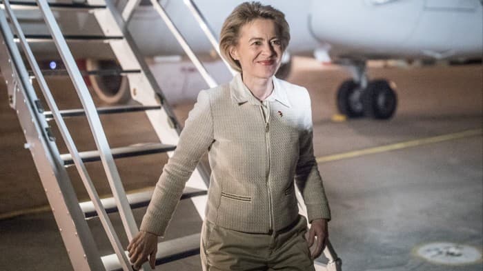 Dyshohet për ndërhyrje ruse në GPS-in e avionit ku ndodhej Von der Leyen 
