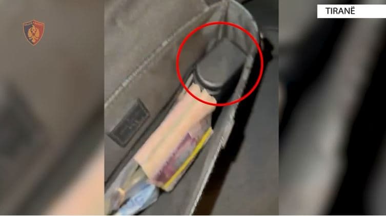 Lëvizte i armatosur në rrugë, arrestohet 27-vjeçari