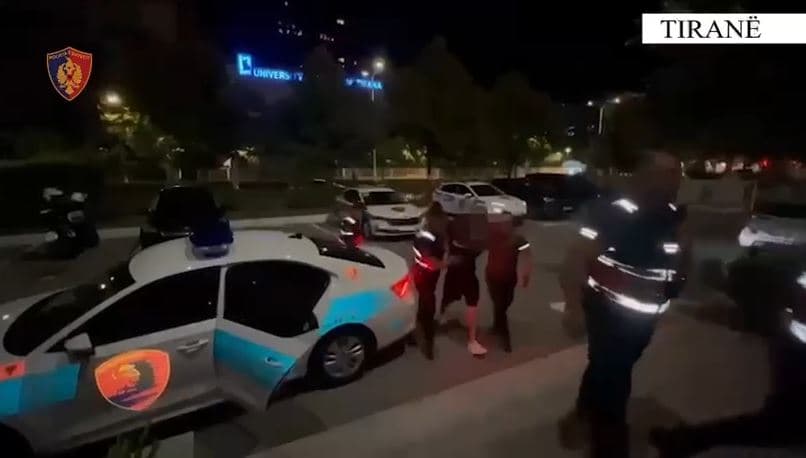   Lëvizte i armatosur/ Arrestohet 30-vjeçari në Tiranë, i dënuar edhe më parë 