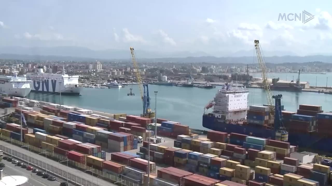 Pezull analizat për mbetjet e Kurum / 102 kontejnerë të bllokuar prej 10 muajsh në Porto Romano (VIDEO)