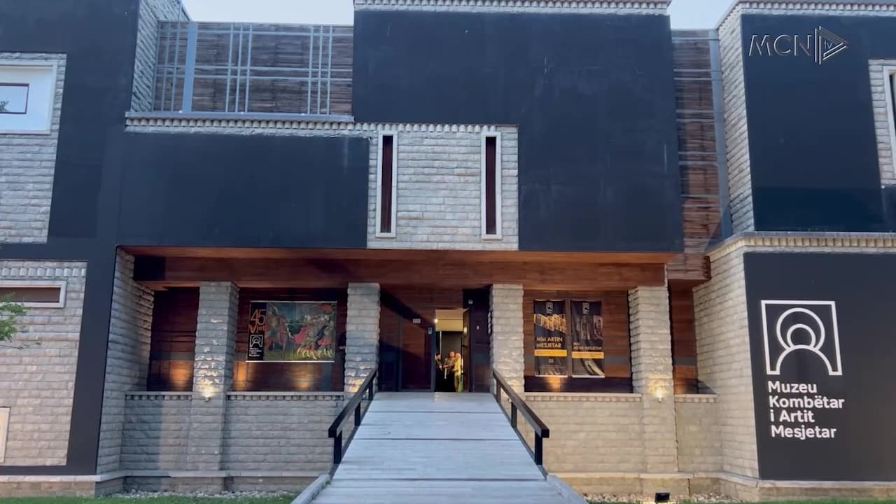 “Botime religjoze ndër shekuj” / Korçë, ekspozitë nga Muzeu Kombëtar i Artit Mesjetar (VIDEO)