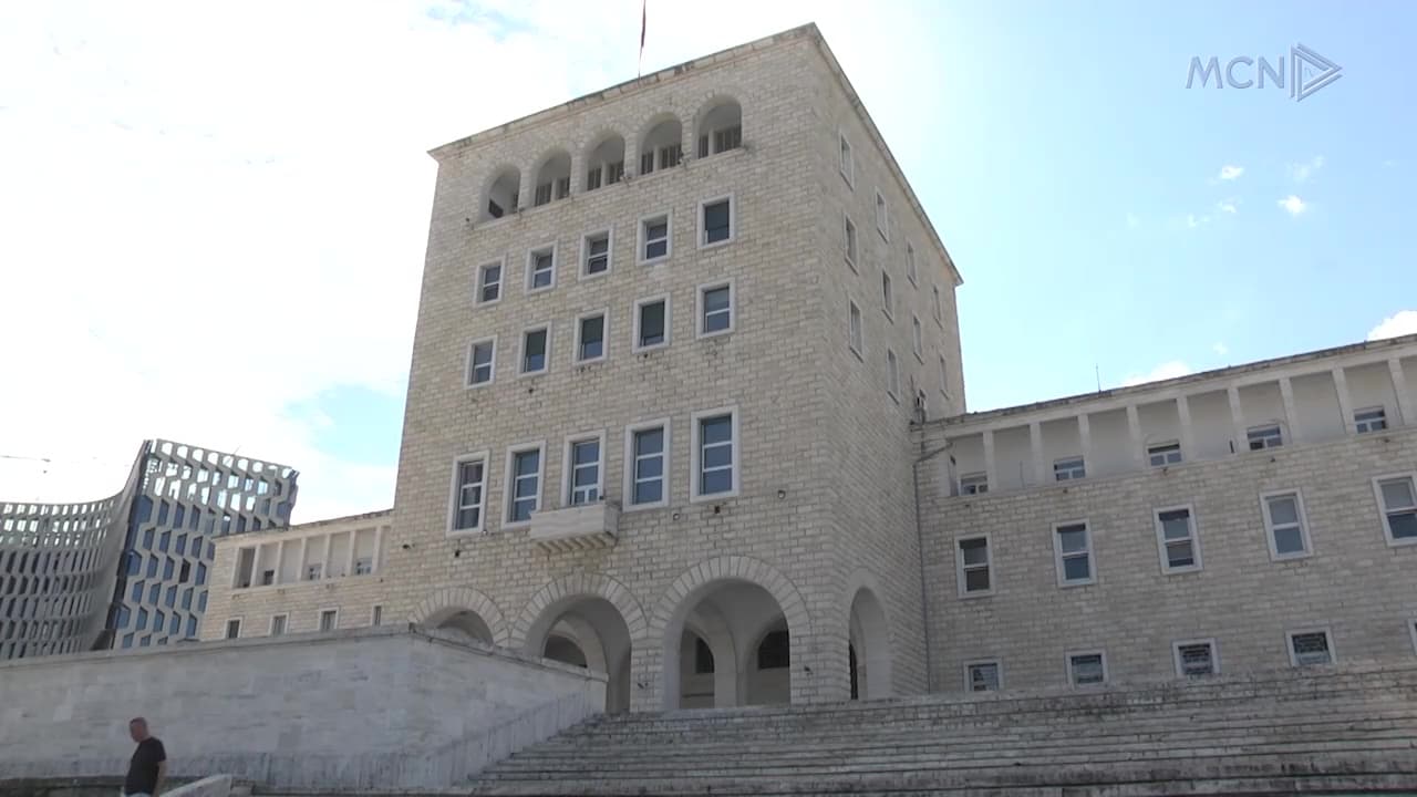 Nis digjitalizimi i materialeve filmike në Universitetin Politeknik të Tiranës / Tanini: Interes i gjerë edhe nga të huajt (VIDEO)