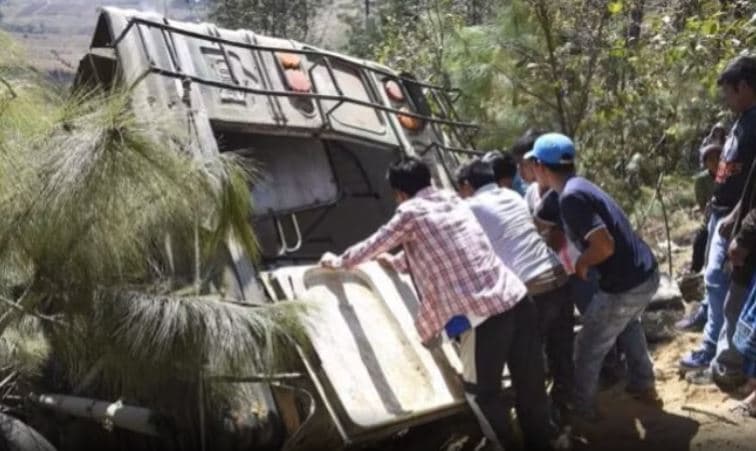 Përmbyset autobusi turistik, 17 të vdekur në Brazil
