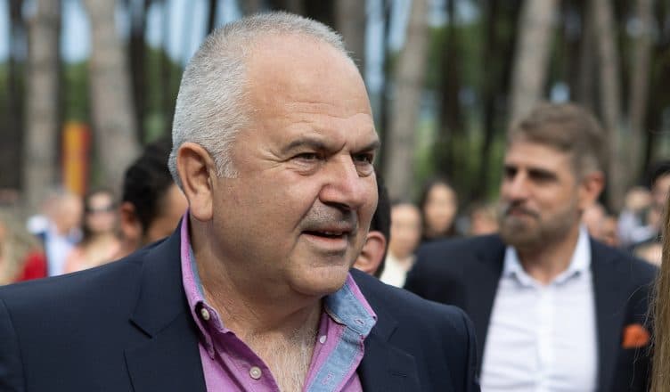 EKSKLUZIVE/ Baza e Limionit, SPAK dhe BKH kontrollojnë banesën dhe pronat e biznesmenit Artan Dulaku (VIDEO)