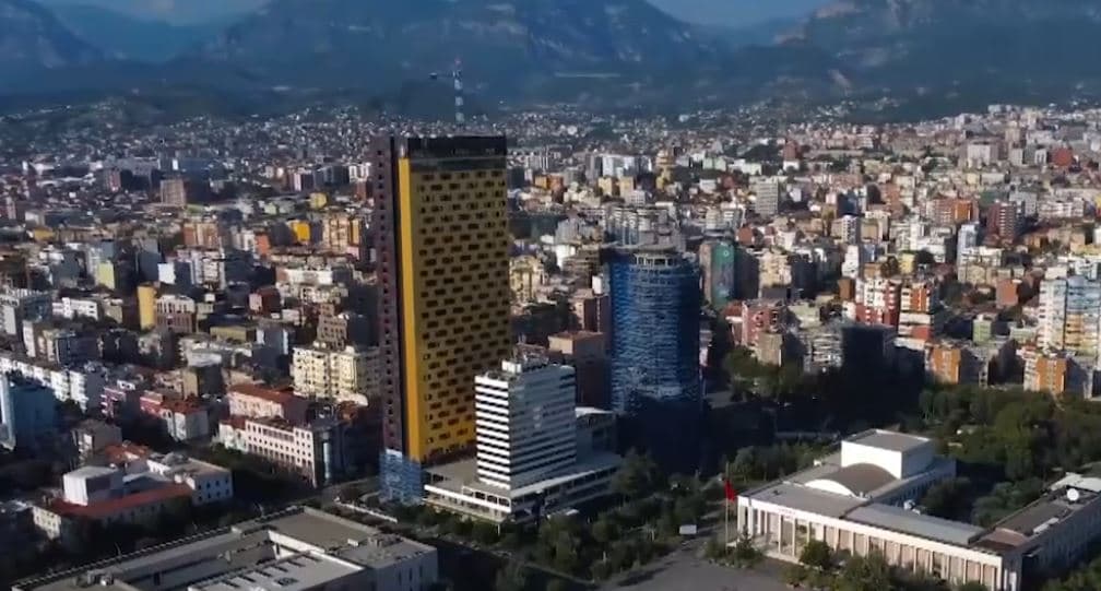 Tirana ndër 6 qytetet më të shtrenjta në Europë/ Raporti i Numbeos: Kryeqyteti i Shqipërisë tejkalon Milanon dhe Parisin (VIDEO) 