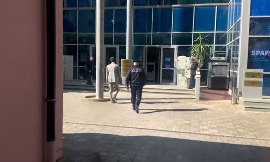 I pandehur për dosjen “Veliaj”/ Paraqitet në GJKKO biznesmeni Elman Abule