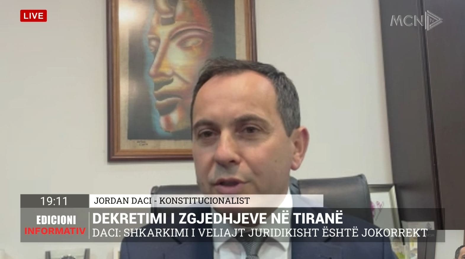 Dekretimi i zgjedhjeve në Tiranë/ Daci: Presidenti zgjodhi të mos lexojë Kushtetutën, partitë politike ta ankimojnë (VIDEO)