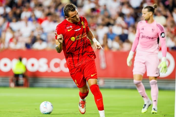     Retegui, opsion për ofensivën e Manchester United 