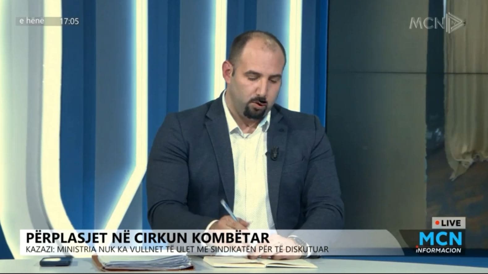 Kazazi: Jemi kthyer në cirk ciganësh, nuk ka trajtim dinjitoz për artistët 