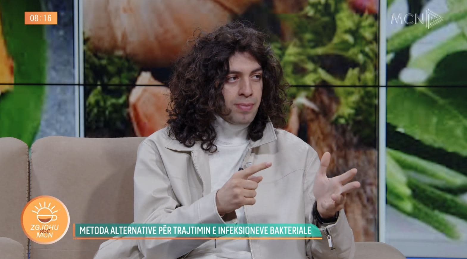 Rezistenca ndaj antibiotikëve, Bardhi: Përdorimi në afatgjatë i kthen bakteret në superbaktere