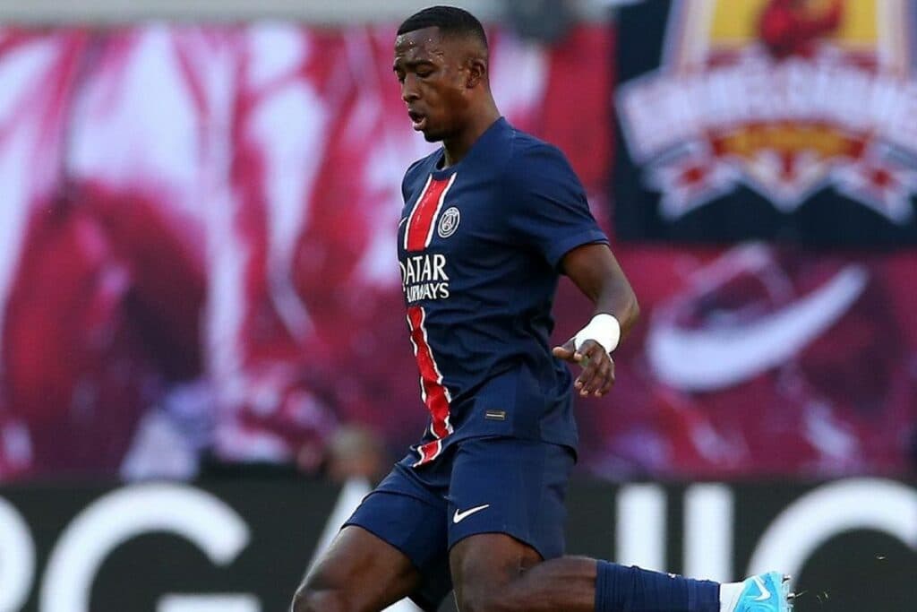 Willian Pacho, afër rinovimit me Paris St Germain