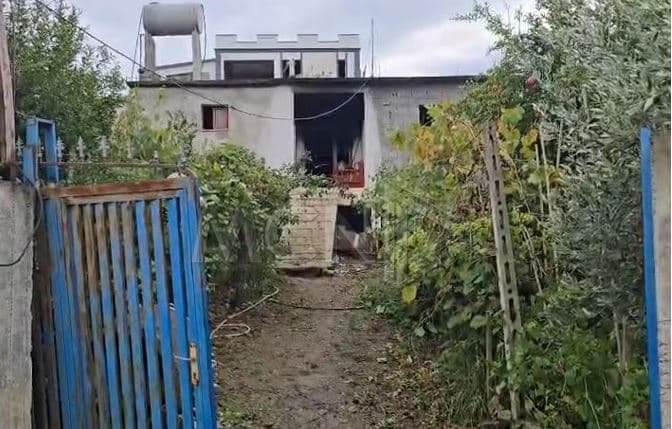 Përfshihet nga flakët banesa, humb jetën nga asfiksia 42-vjeçarja në Shënavlash