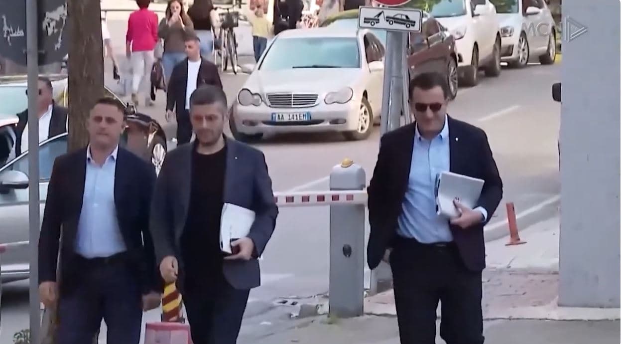 Veliaj çon Begajn në Kushtetuese. Ankimon dekretimin e zgjedhjeve për Tiranën