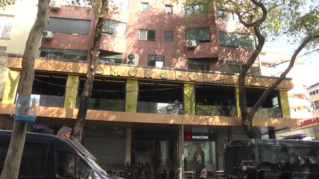 Urdhëroi vrasjen e Klevis Lleshit / SPAK sekuestron 5 mln euro pasuri të Aurel Hoxhës (VIDEO)