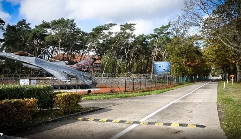 Dronët fluturojnë mbi bazën ushtarake belge, vend i dyshuar për armë bërthamore