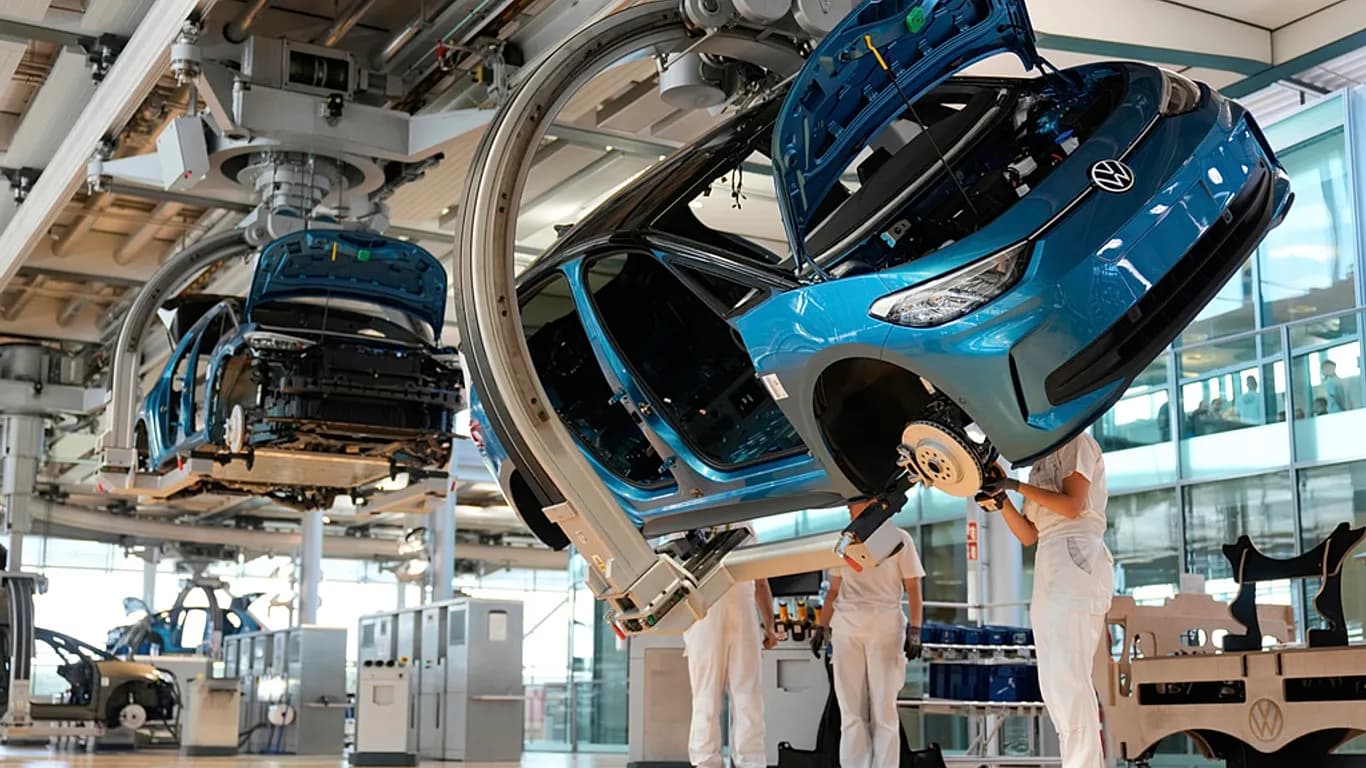 Rritje rekord e makinave elektrike në BE/ Gjermania dhe Polonia kryesojnë, Tesla bie ndjeshëm