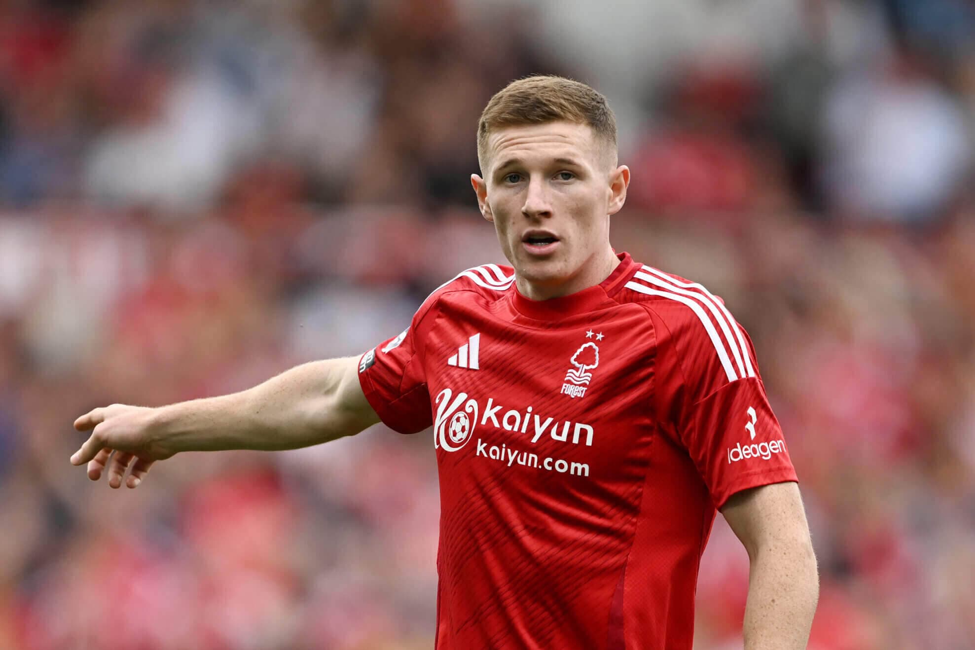 Elliot Anderson, prioritet për Manchester United