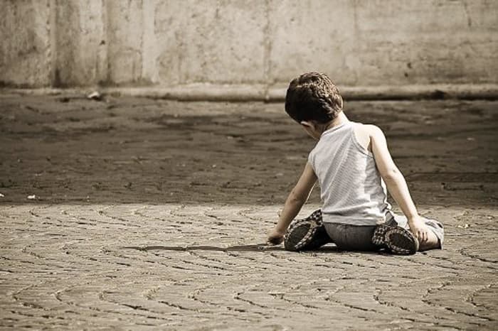UNICEF: 417 milionë fëmijë në botë jetojnë në varfëri