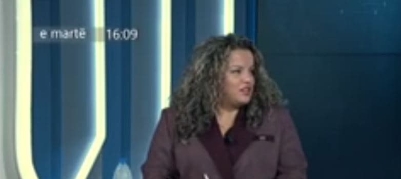 Marku: Kemi numër rekord divorcesh. Shkaqe kryesore, ekonomia, dhuna dhe varësia nga rrjetet sociale (VIDEO)