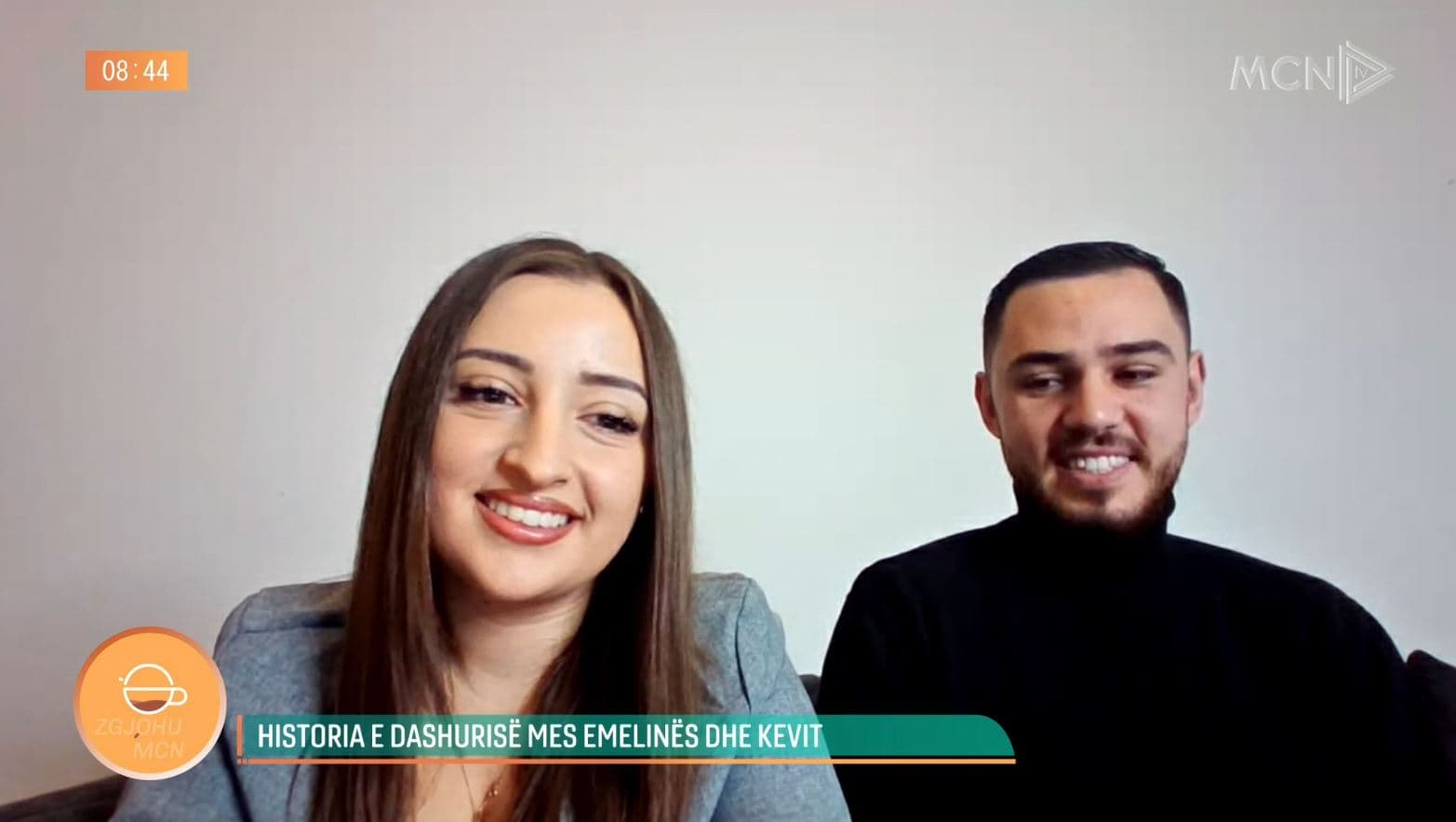 Nga miq të ngushtë në partnerë jete, Emelina dhe Kevi rrëfejnë historinë e tyre