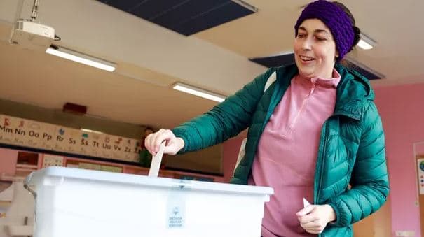 Referendumi, sllovenët votojnë kundër ligjit për eutanazinë