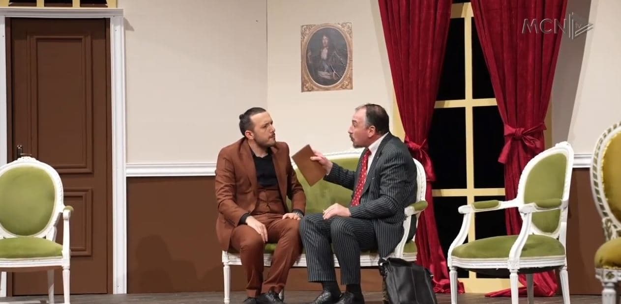 “E martuar me një të panjohur” vihet në skenën e teatrit “Zihni Sako” (VIDEO)