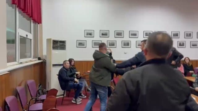 Konflikti me këshilltarin e bashkisë në Pogradec, arresohet Kevi Muçllari
