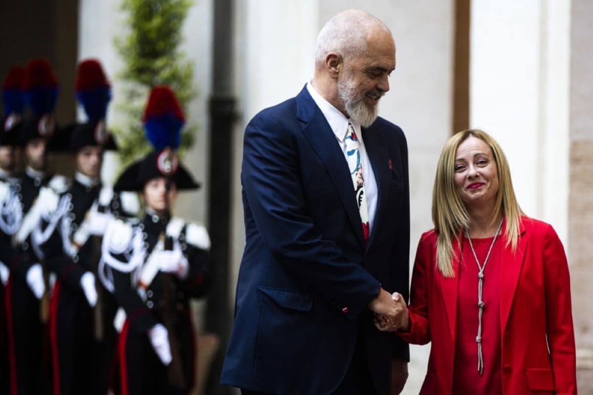 Sot mbledhja e përbashkët mes qeverisë shqiptare dhe asaj italiane, nënshkruhen 16 marrëveshje
