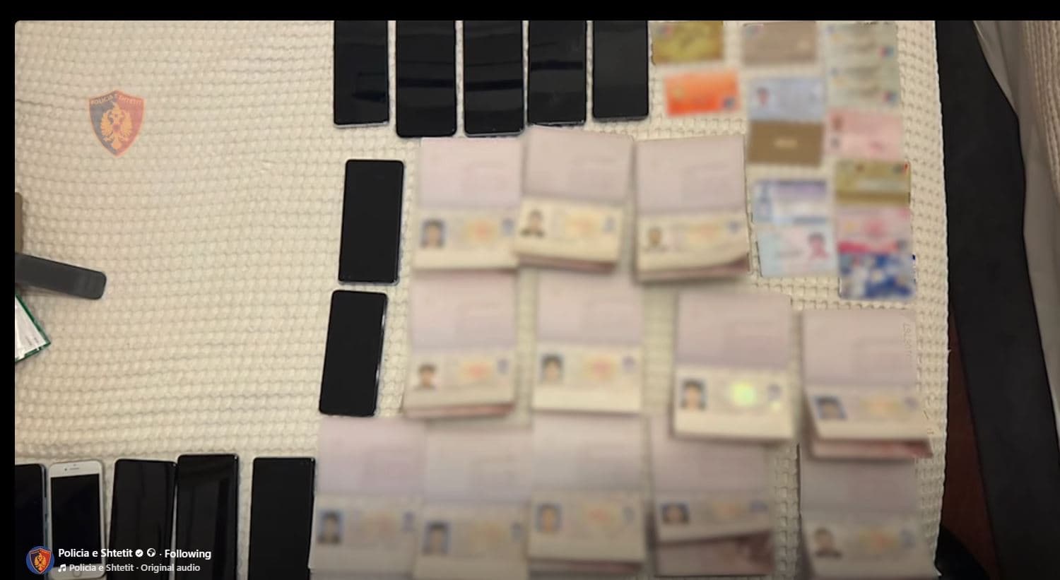   Mashtronin qytetarët me faqe false të Postës Shqiptare/ Arrestohen dy shtetas kinezë në Tiranë