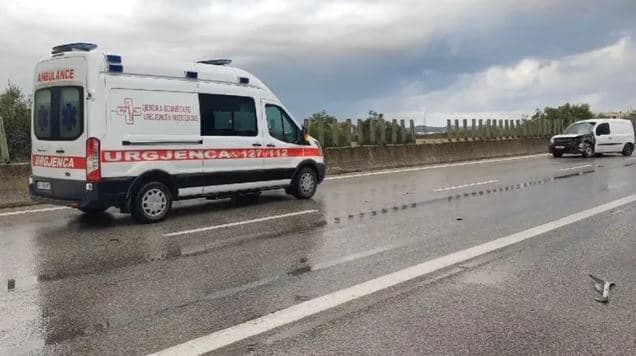    Përplasi për vdekje vajzën 2-vjeçare në Rrogozhinë, arrestohet në flagrancë shoferi 