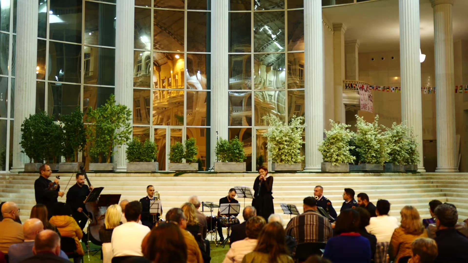“Historia e Ushtarit” e Igor Stravinskit erdhi në Durrës, interpretuar nga Orkestra Simfonike e Forcave të Armatosura
